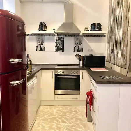 Lejlighed Elegant Apartman *
